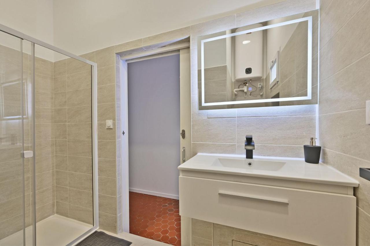 Au Roi Rene - Ac Clim - Wifi Apartamento Avinhão Exterior foto